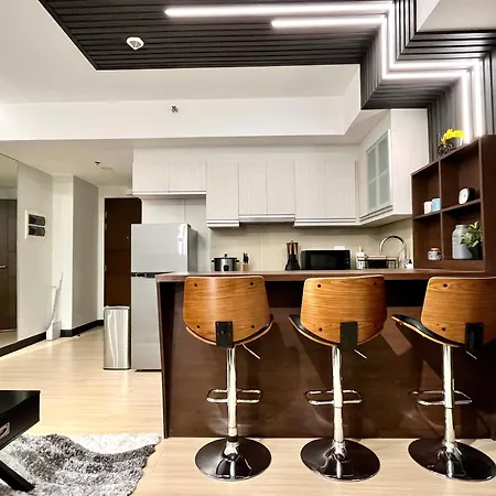 Venice Bgc Luxury Condo - Balcony, Pool, Wi-Fi Manila Exterior photo