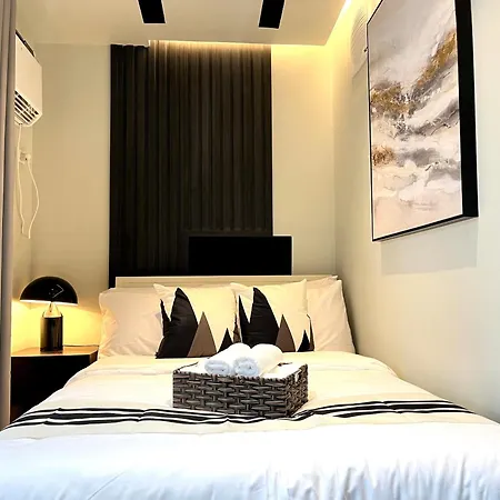Venice Bgc Luxury Condo - Balcony, Pool, Wi-Fi Manila Exterior photo