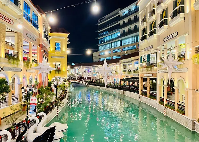 Venice Bgc Luxury Condo - Balcony, Pool, Wi-Fi